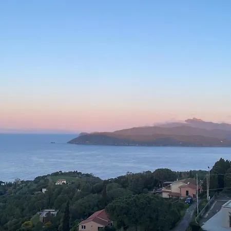 Casa Elisa Un Affaccio Sul Golfo Stella شقة *
